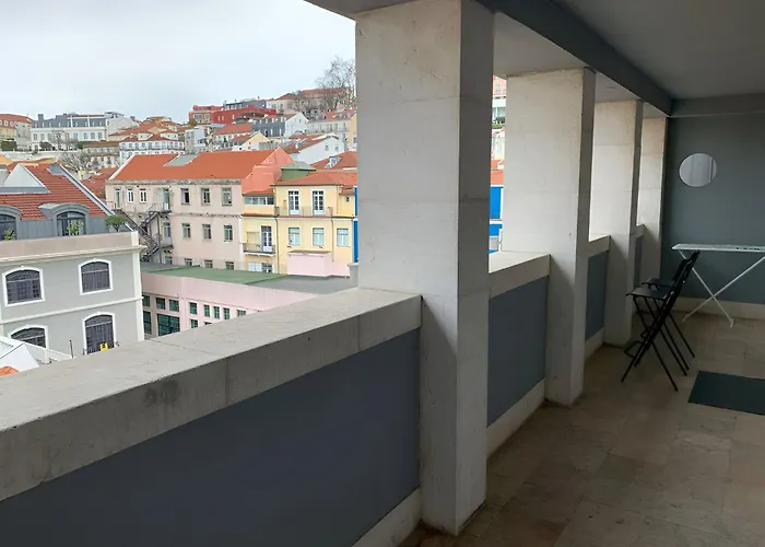 Finestay 8 Building With Balcony And View * Lisboa
